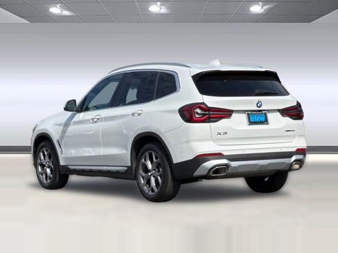Used 2023 BMW X3 xDrive30i w/ Parking Assistance Package AWD/4WD image 3