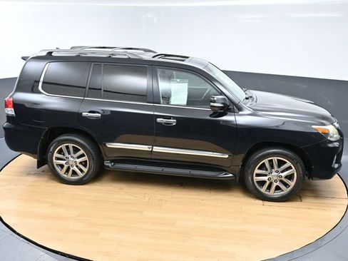 Used 2013 Lexus LX 570 4WD image 48