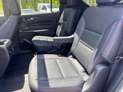 New 2026 Chevrolet Traverse Z71 w/ Enhanced Driving Package AWD/4WD image 16