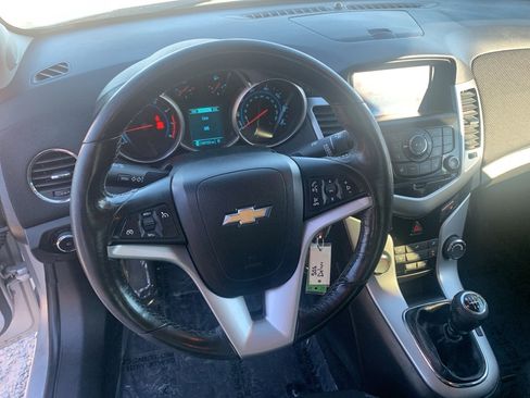 Used 2014 Chevrolet Cruze Eco image 9