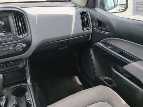 Used 2020 Chevrolet Colorado W/T RWD image 17
