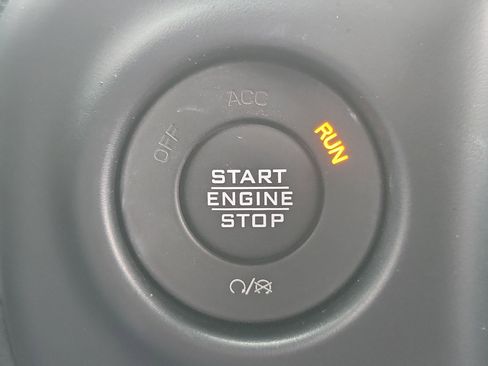 Used 2023 Jeep Gladiator Rubicon w/ LED Lighting Group image 31