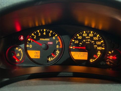 Used 2015 Nissan Frontier SV image 27