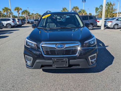 Certified 2021 Subaru Forester Limited image 9
