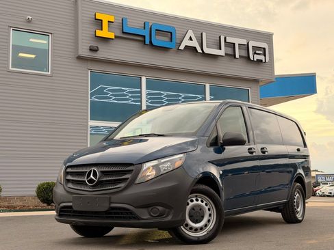 Used 2019 Mercedes-Benz Metris image 1