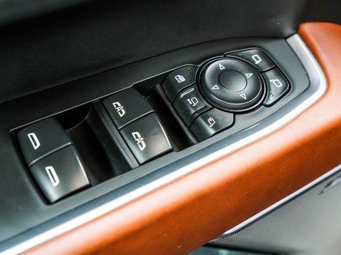 Used 2024 GMC Sierra 3500 Denali Ultimate image 43