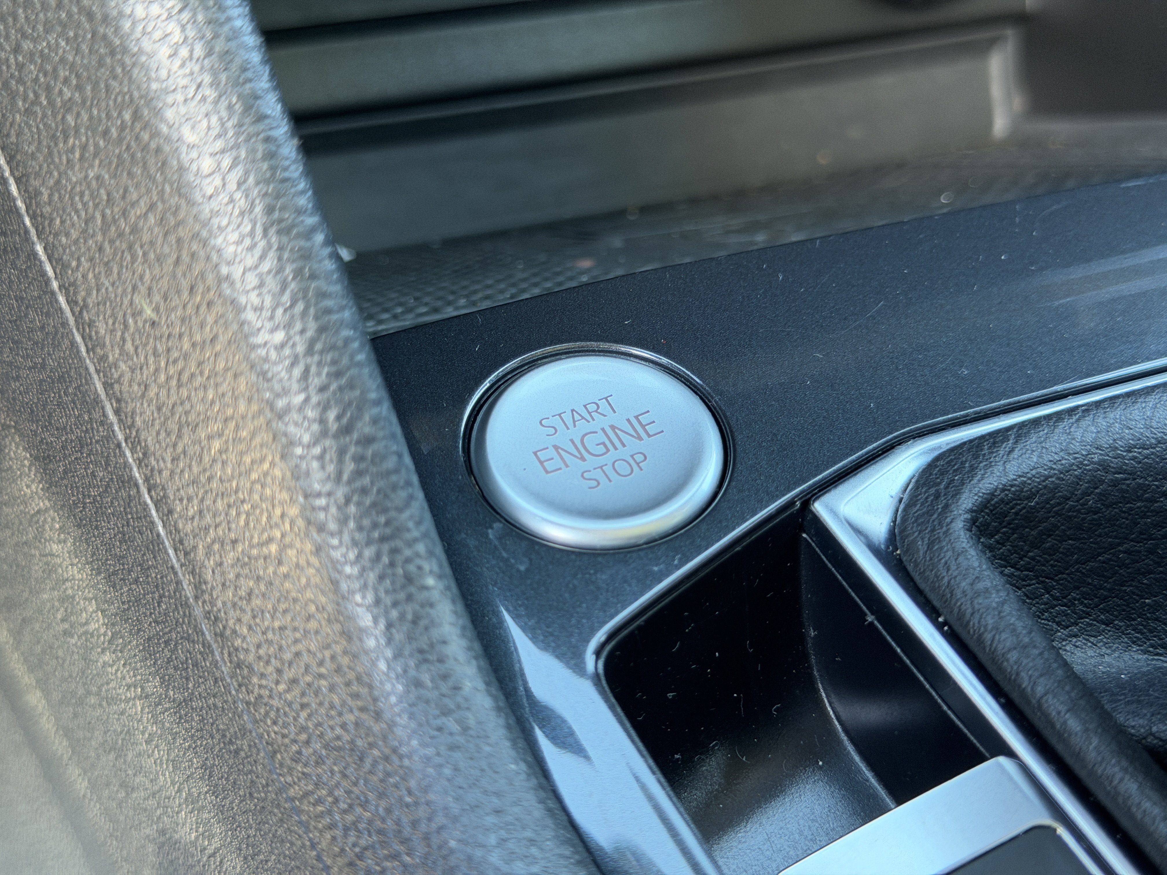 Certified 2022 Volkswagen Tiguan SE FWD image 27