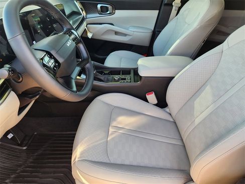 New 2026 Kia Sorento S image 9