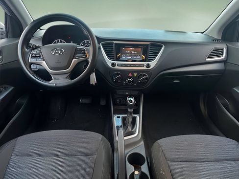 Used 2021 Hyundai Accent SE FWD image 9