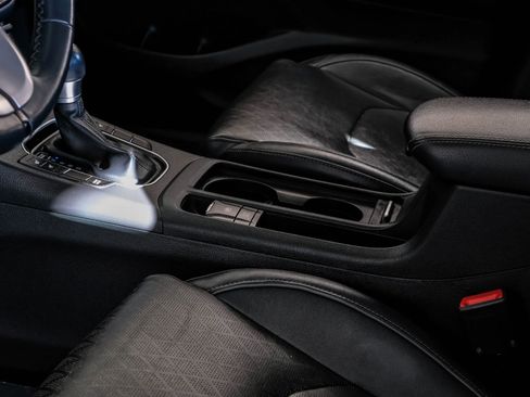 Used 2018 Hyundai Elantra GT w/ Tech Package 03 image 24