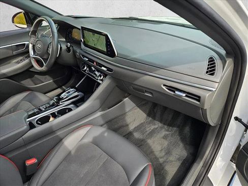 Used 2020 Hyundai Sonata SEL Plus w/ Tech Package image 19