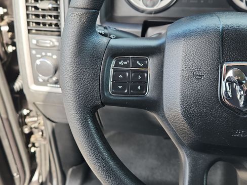 Used 2017 RAM 2500 Tradesman w/ Chrome Appearance Group AWD/4WD image 16
