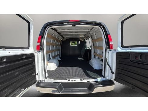 Used 2024 Chevrolet Express 2500 w/ Driver Convenience Package RWD image 29