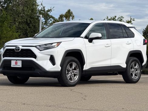 Certified 2025 Toyota RAV4 LE FWD image 9