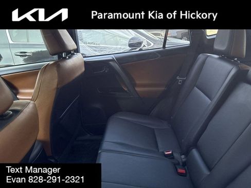 Used 2016 Toyota RAV4 SE image 12
