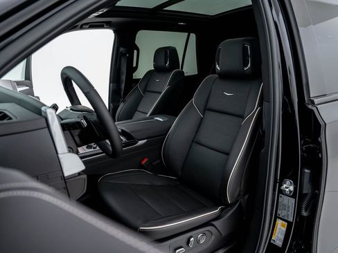 Used 2025 Cadillac Escalade Sport w/ Touring Package image 30