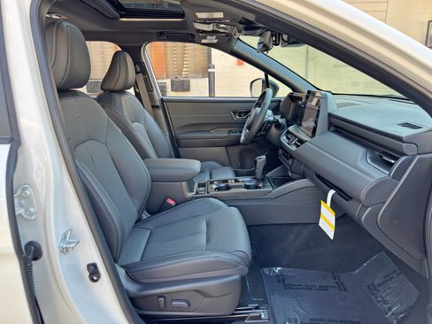 Used 2026 Subaru Outback Touring XT AWD/4WD image 16