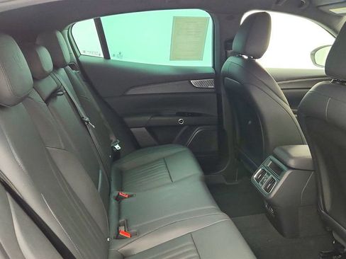 Used 2023 Maserati Grecale GT AWD/4WD image 23