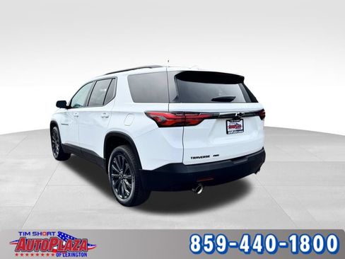 Used 2023 Chevrolet Traverse RS AWD/4WD image 2