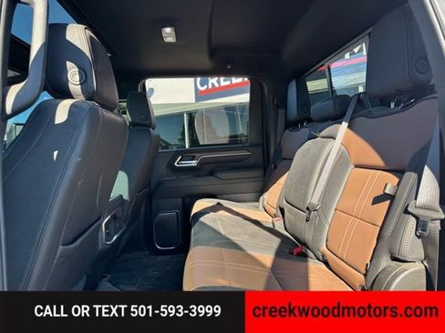 Used 2024 Chevrolet Silverado 2500 High Country w/ High Country Premium Package image 13