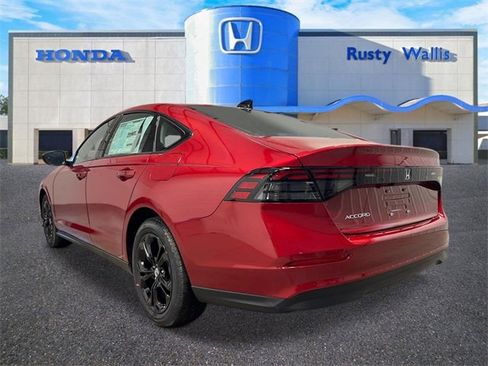 New 2025 Honda Accord SE image 5