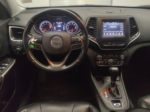 Used 2019 Jeep Cherokee Latitude Plus FWD image 22
