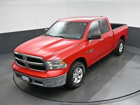 Used 2018 RAM 1500 Classic SLT AWD/4WD image 55
