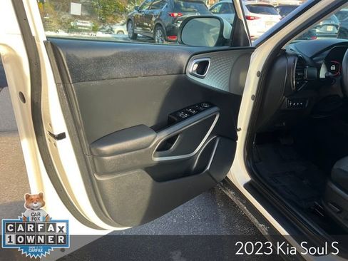 Used 2023 Kia Soul S image 16
