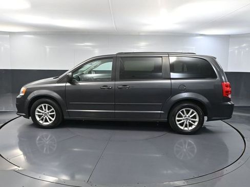 Used 2016 Dodge Grand Caravan SXT FWD image 8