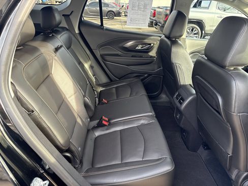 Used 2021 GMC Terrain SLT w/ Infotainment Package II image 16