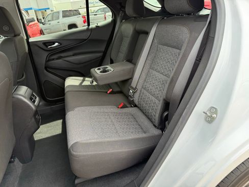 Used 2024 Chevrolet Equinox LT AWD/4WD image 32