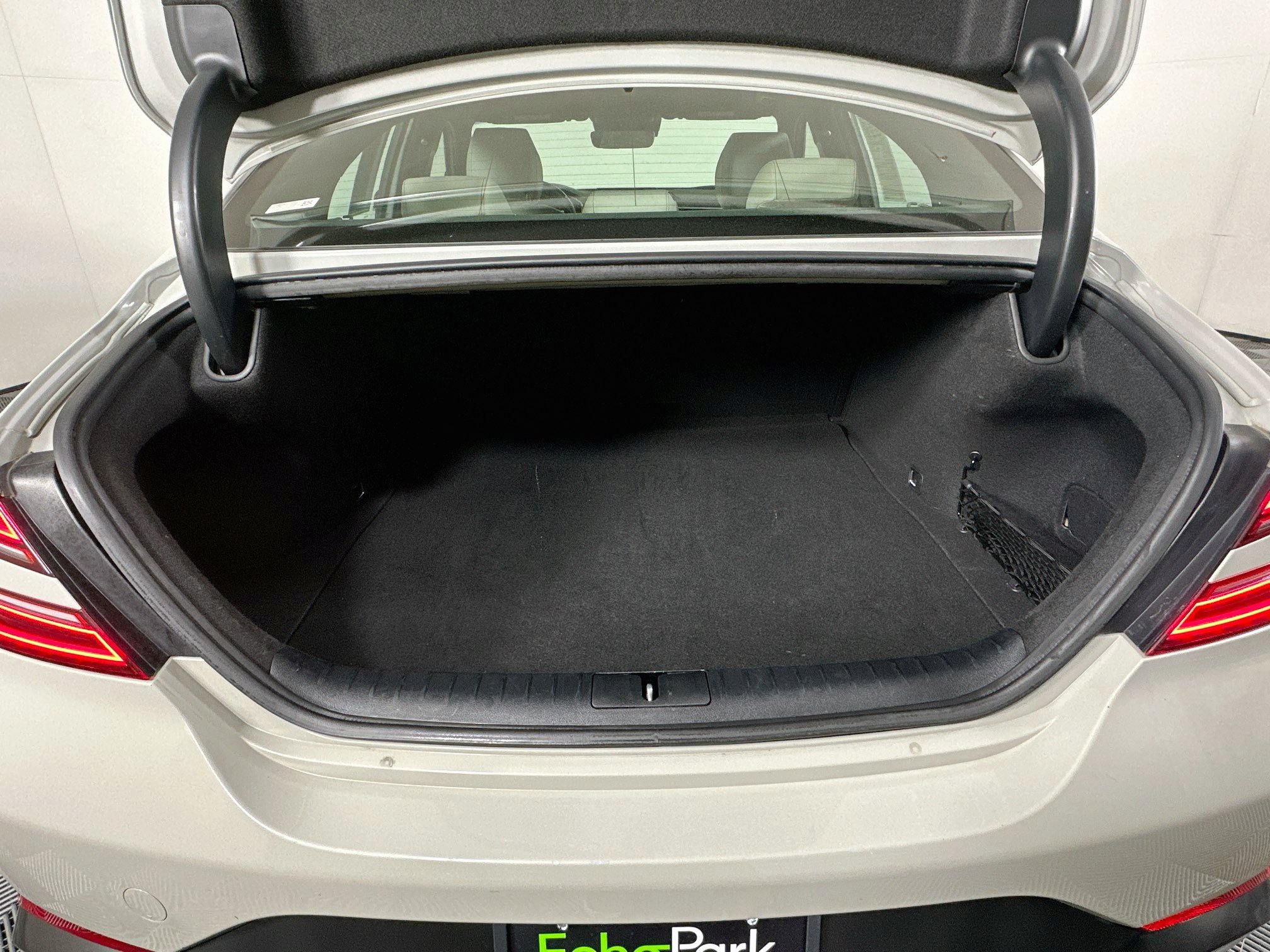 Used 2025 Genesis G70 2.5T RWD image 30