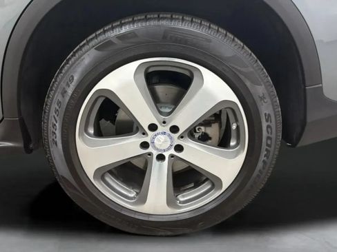 Used 2017 Mercedes-Benz GLC 300 4MATIC Coupe image 29