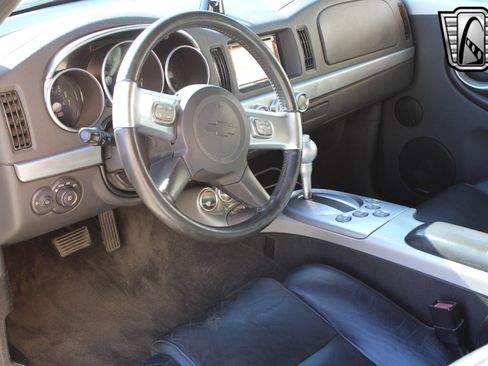 Used 2005 Chevrolet SSR w/ Preferred Equipment Group image 25