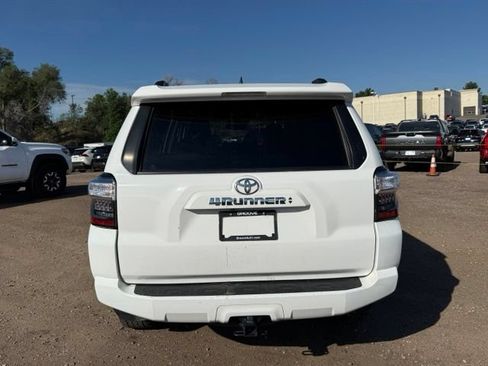 Used 2020 Toyota 4Runner SR5 Premium w/ Moonroof Package AWD/4WD image 5