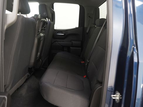 Used 2020 Chevrolet Silverado 1500 Custom w/ Custom Value Package image 14