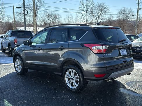 Used 2018 Ford Escape SE w/ SE Sync 3 Package image 5