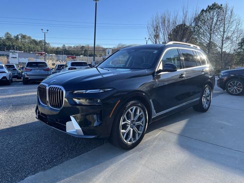 Certified 2024 BMW X7 xDrive40i image 4