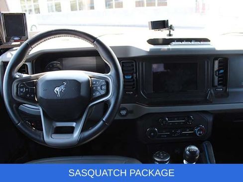 Used 2022 Ford Bronco Black Diamond w/ Sasquatch Package AWD/4WD image 10