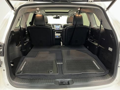 Used 2016 Toyota Highlander Limited Platinum AWD/4WD image 19