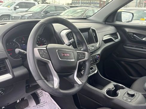 Used 2023 GMC Terrain SLE w/ Driver Convenience Package image 13