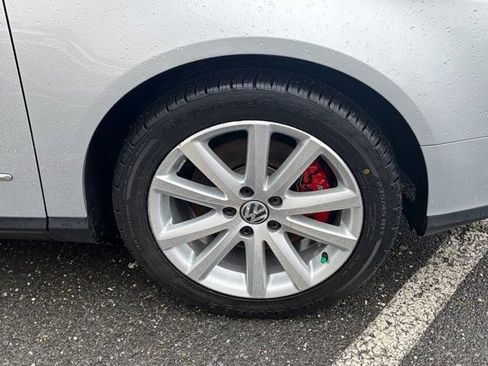 Used 2010 Volkswagen Passat Komfort image 10