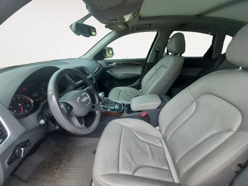 Used 2015 Audi Q5 2.0T Premium Plus w/ Technology Package AWD/4WD image 9