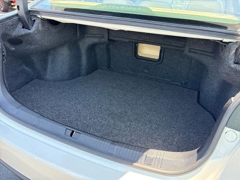 Used 2015 Toyota Avalon Limited FWD image 30