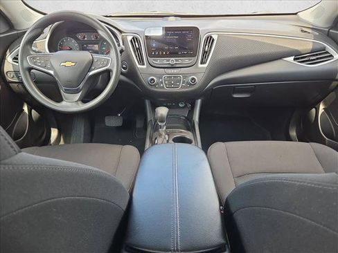 Used 2025 Chevrolet Malibu LT FWD image 14