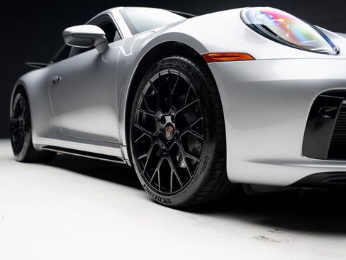 Used 2024 Porsche 911 Carrera RWD image 73