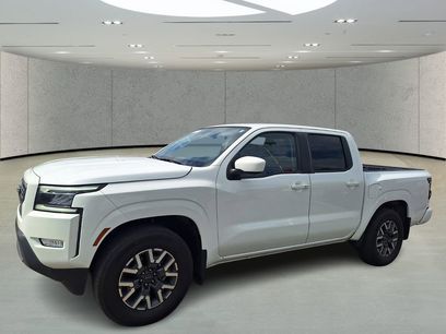 Used 2024 Nissan Frontier SL w/ Technology Package