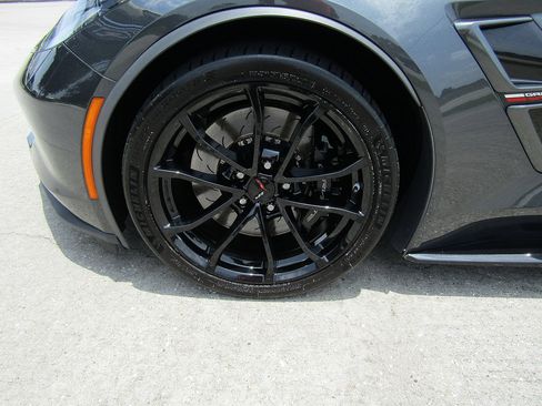 Used 2018 Chevrolet Corvette Grand Sport RWD image 25
