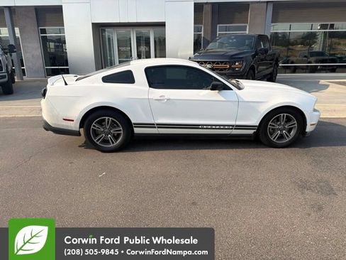 Used 2012 Ford Mustang Premium RWD image 8