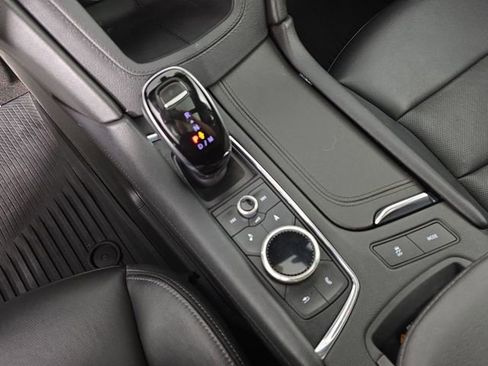 Used 2021 Cadillac XT6 Premium Luxury AWD/4WD image 32